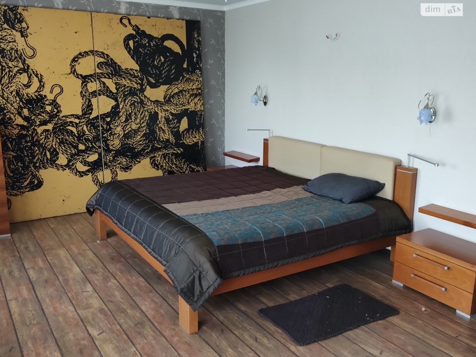 трехэтажный дом с балконом, 480 кв. м, кирпич. Сдается помесячно в Новоалександровке фото 1 трехэтажный дом с балконом, 480 кв. м, кирпич. Сдается помесячно в Новоалександровке фото 1