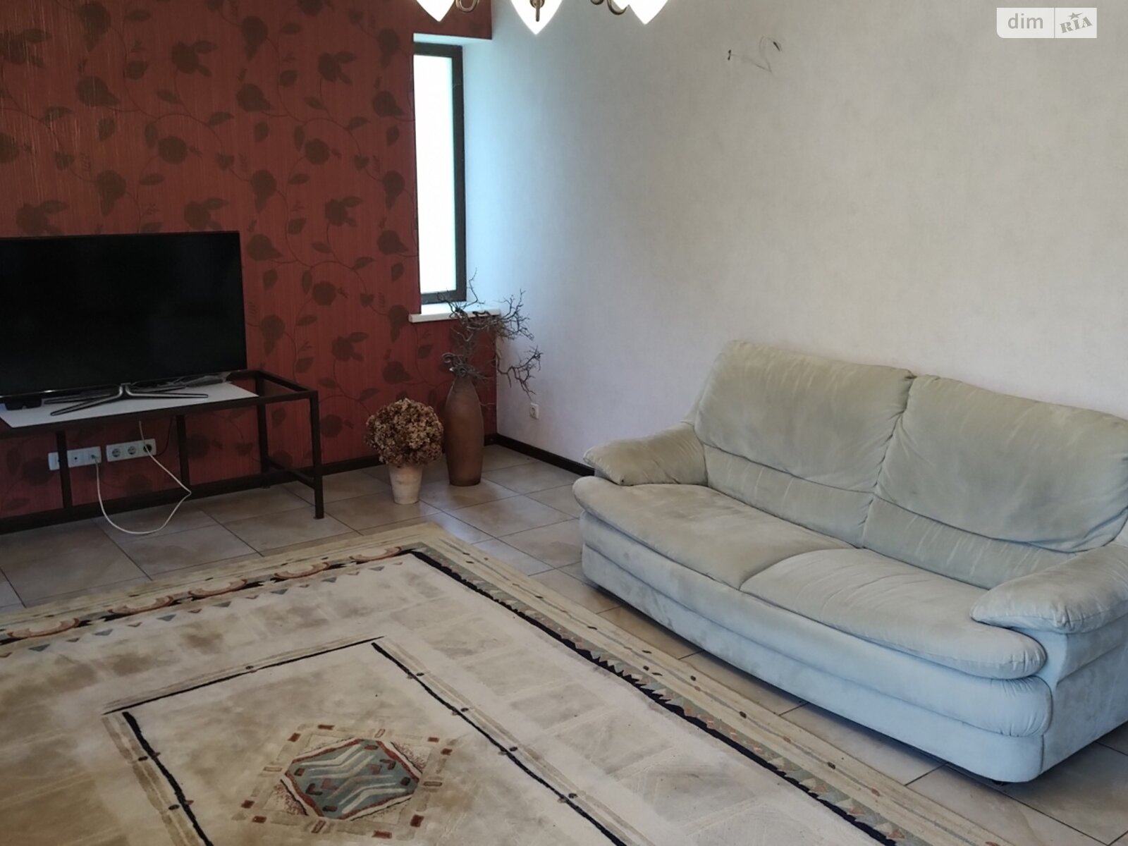 трехэтажный дом с балконом, 480 кв. м, кирпич. Сдается помесячно в Новоалександровке фото 1 трехэтажный дом с балконом, 480 кв. м, кирпич. Сдается помесячно в Новоалександровке фото 1