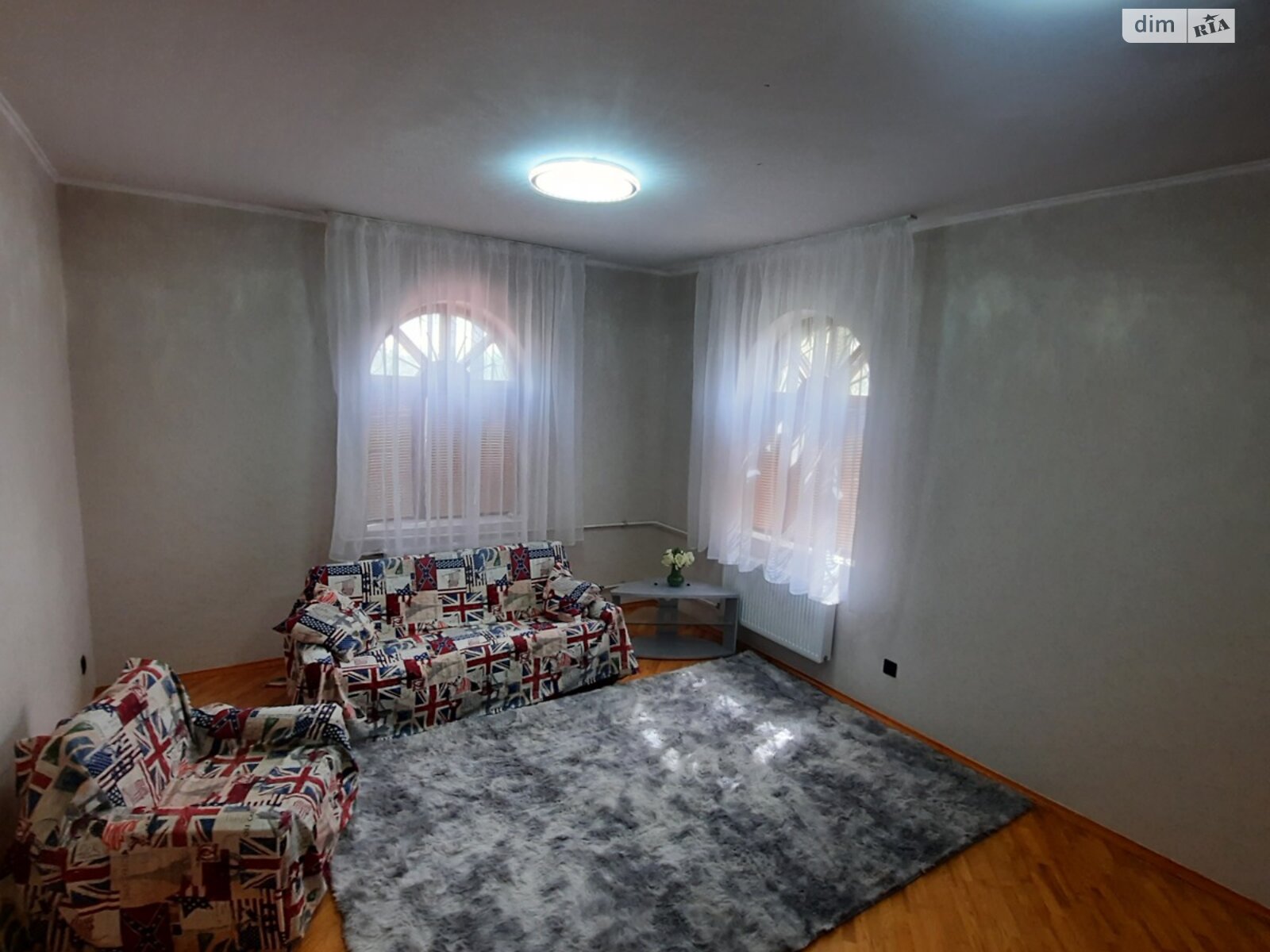 двухэтажный дом беседка, 300 кв. м, панель. Сдается помесячно в Новоселках фото 1 двухэтажный дом беседка, 300 кв. м, панель. Сдается помесячно в Новоселках фото 1