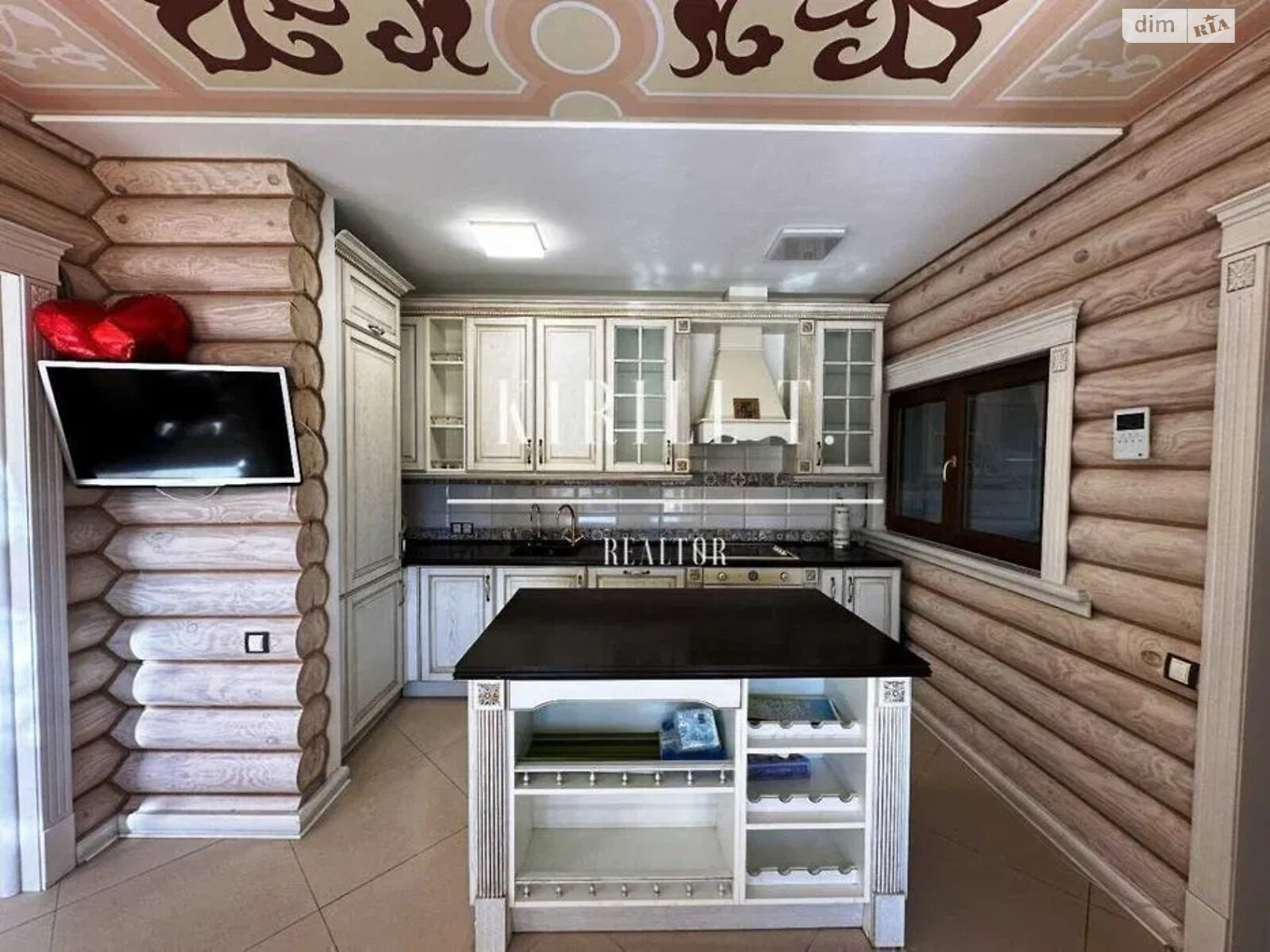 двухэтажный дом с верандой, 250 кв. м, сруб. Сдается помесячно в Новоселовке фото 1 двухэтажный дом с верандой, 250 кв. м, сруб. Сдается помесячно в Новоселовке фото 1