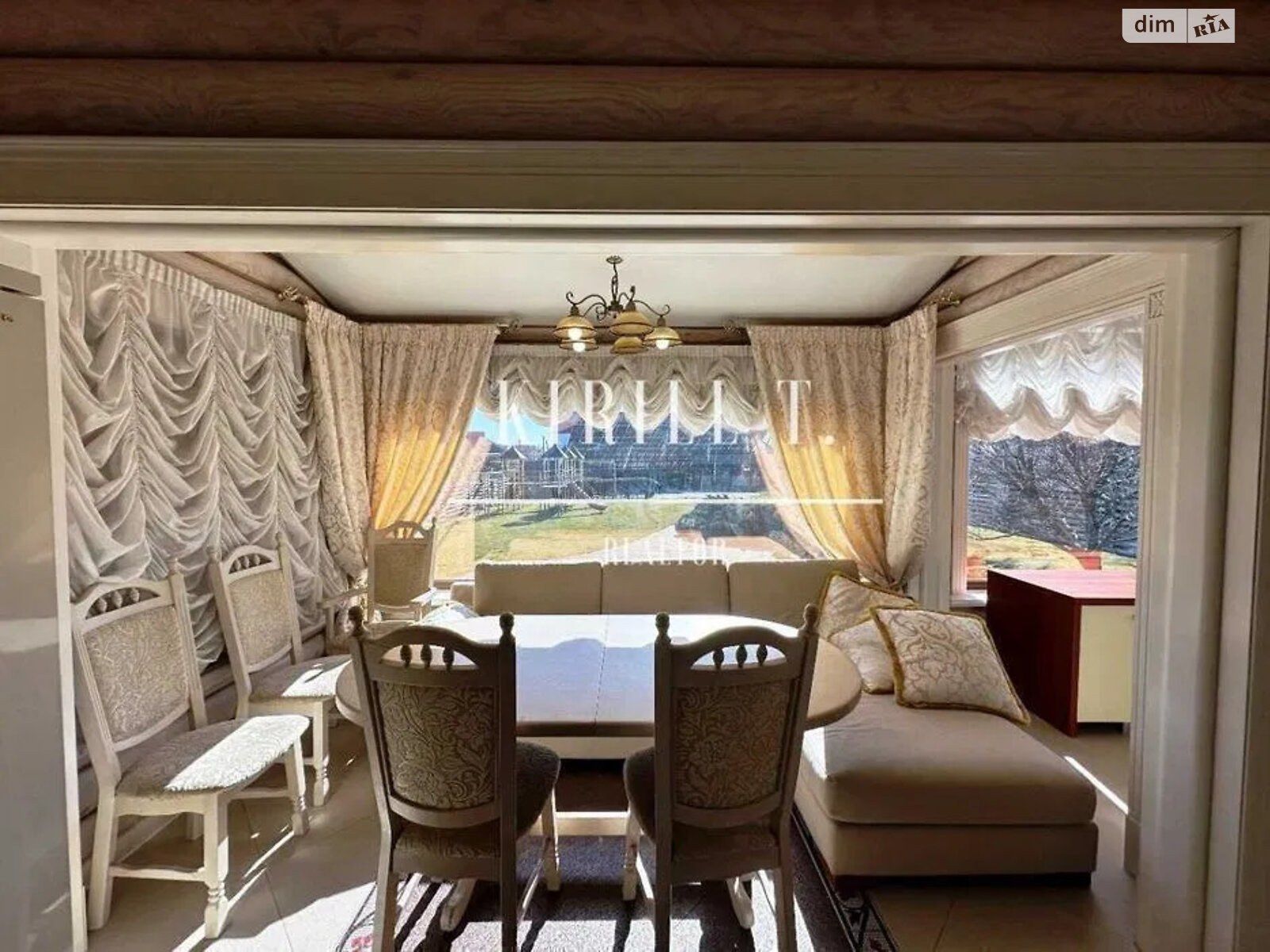 двухэтажный дом с верандой, 250 кв. м, сруб. Сдается помесячно в Новоселовке фото 1 двухэтажный дом с верандой, 250 кв. м, сруб. Сдается помесячно в Новоселовке фото 1