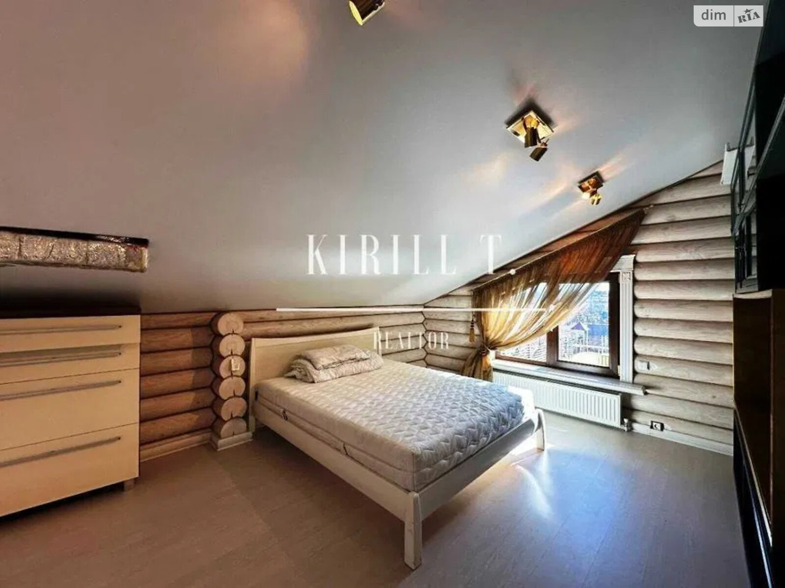 двухэтажный дом с верандой, 250 кв. м, сруб. Сдается помесячно в Новоселовке фото 1 двухэтажный дом с верандой, 250 кв. м, сруб. Сдается помесячно в Новоселовке фото 1