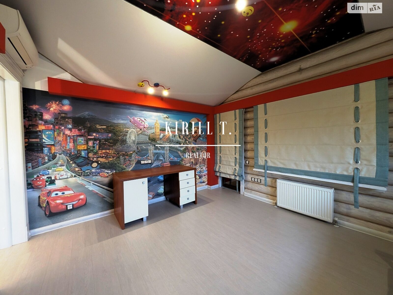 двухэтажный дом с верандой, 250 кв. м, сруб. Сдается помесячно в Новоселовке фото 1 двухэтажный дом с верандой, 250 кв. м, сруб. Сдается помесячно в Новоселовке фото 1