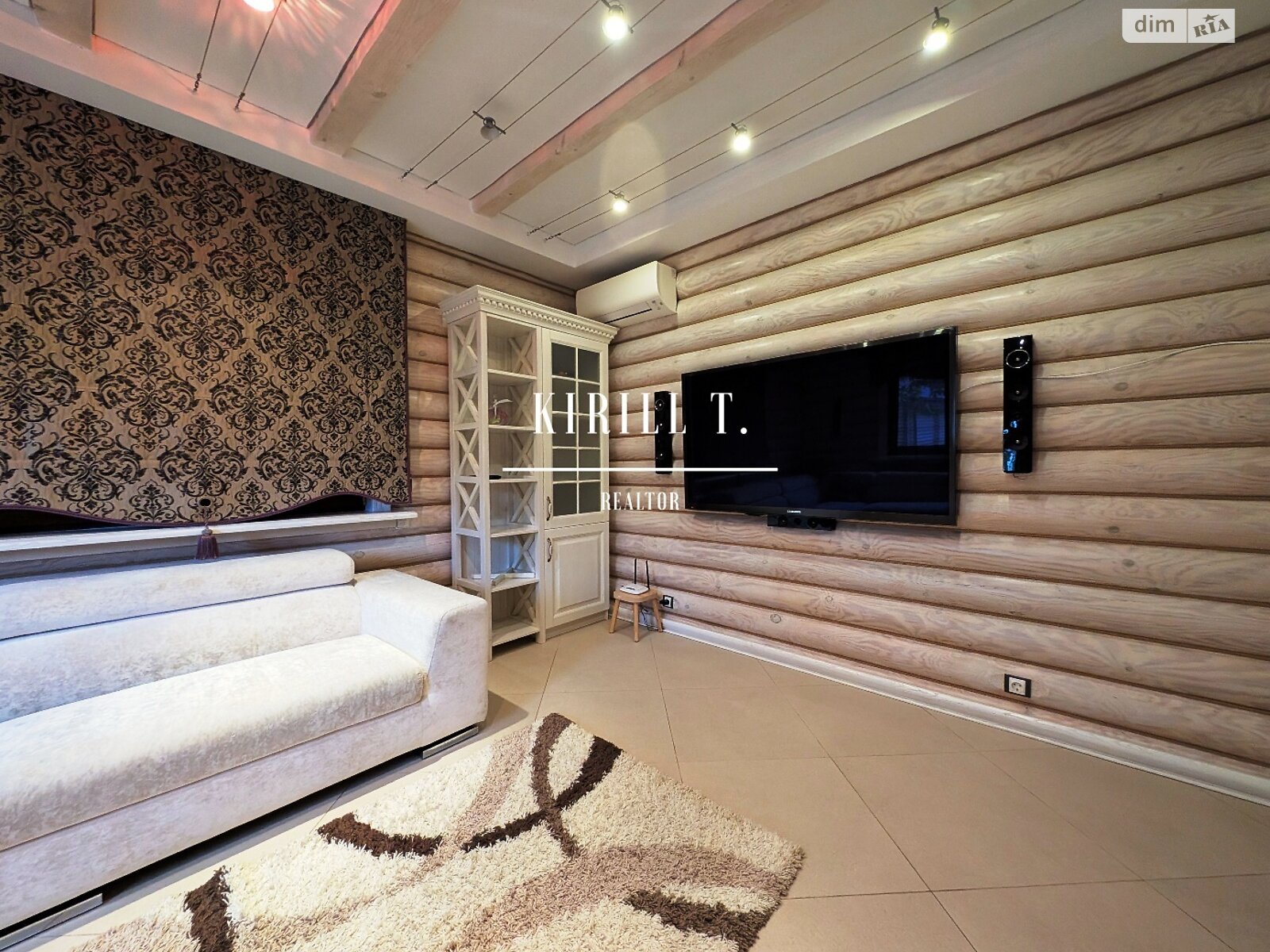 двухэтажный дом с верандой, 250 кв. м, сруб. Сдается помесячно в Новоселовке фото 1 двухэтажный дом с верандой, 250 кв. м, сруб. Сдается помесячно в Новоселовке фото 1