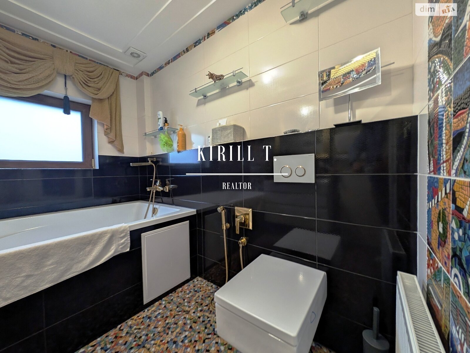 двухэтажный дом с верандой, 250 кв. м, сруб. Сдается помесячно в Новоселовке фото 1 двухэтажный дом с верандой, 250 кв. м, сруб. Сдается помесячно в Новоселовке фото 1