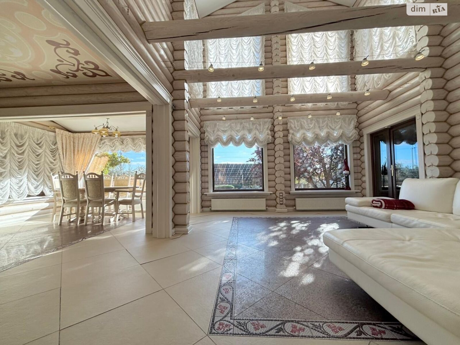 двухэтажный дом беседка, 229 кв. м, дерево и кирпич. Сдается помесячно в Новоселовке фото 1 двухэтажный дом беседка, 229 кв. м, дерево и кирпич. Сдается помесячно в Новоселовке фото 1