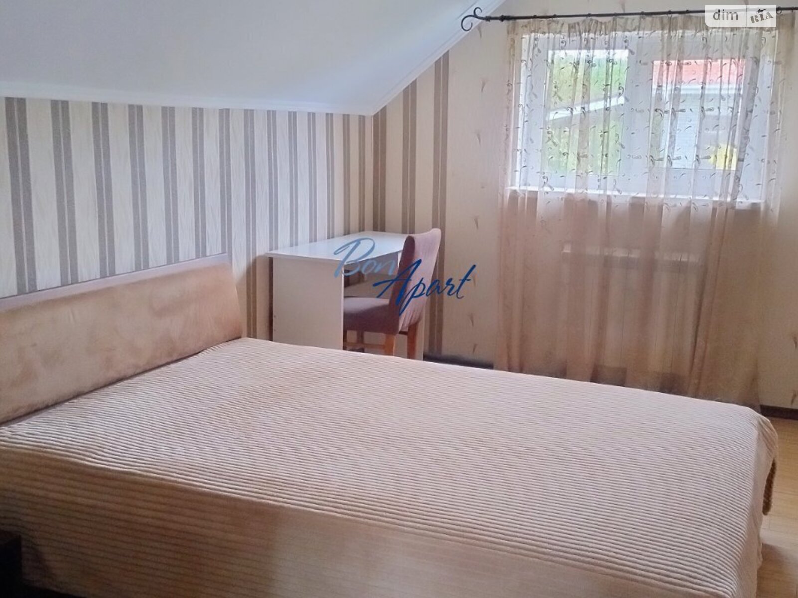 двухэтажный дом, 108 кв. м, кирпич. Сдается помесячно в Новых Безрадичах фото 1 двухэтажный дом, 108 кв. м, кирпич. Сдается помесячно в Новых Безрадичах фото 1