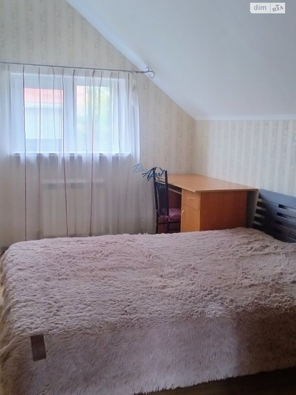 двухэтажный дом, 108 кв. м, кирпич. Сдается помесячно в Новых Безрадичах фото 1 двухэтажный дом, 108 кв. м, кирпич. Сдается помесячно в Новых Безрадичах фото 1