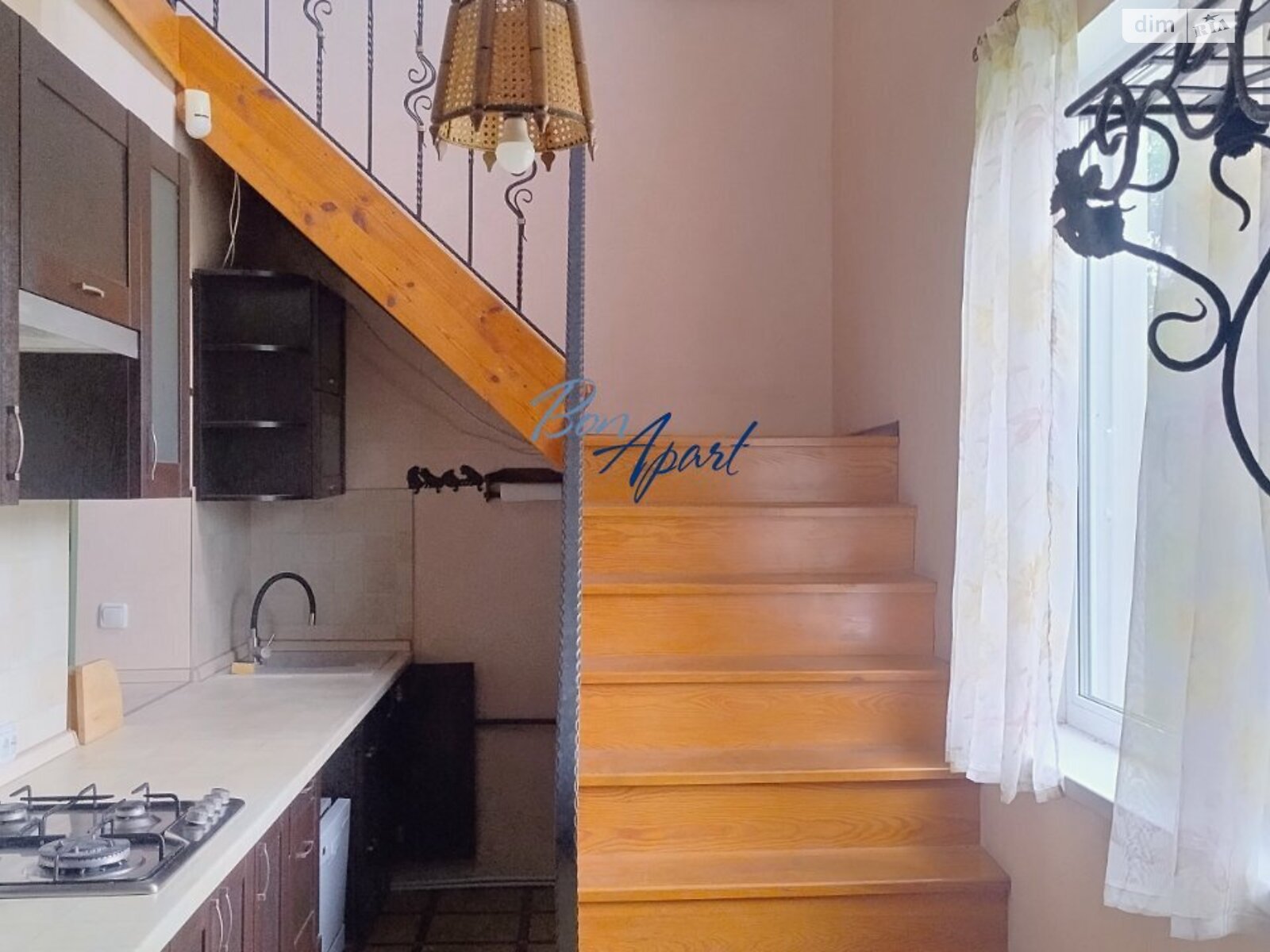 двухэтажный дом, 108 кв. м, кирпич. Сдается помесячно в Новых Безрадичах фото 1 двухэтажный дом, 108 кв. м, кирпич. Сдается помесячно в Новых Безрадичах фото 1