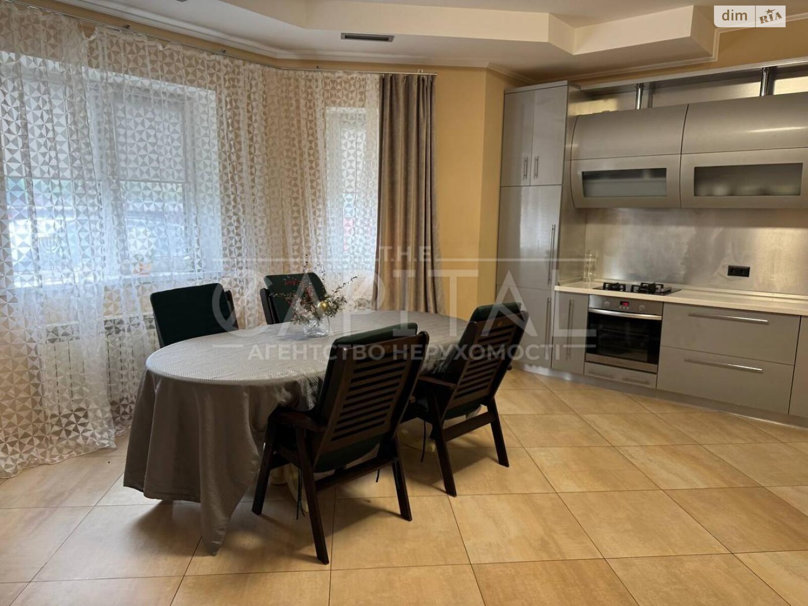 двухэтажный дом беседка, 450 кв. м, кирпич. Сдается помесячно в Новых Петровцах фото 1 двухэтажный дом беседка, 450 кв. м, кирпич. Сдается помесячно в Новых Петровцах фото 1