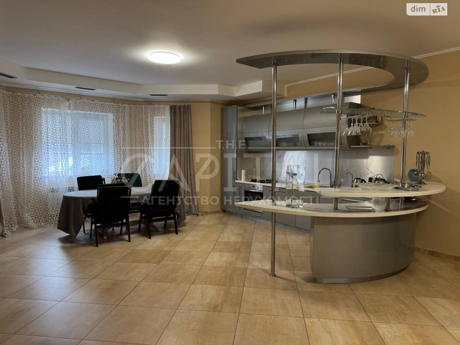 двухэтажный дом беседка, 450 кв. м, кирпич. Сдается помесячно в Новых Петровцах фото 1 двухэтажный дом беседка, 450 кв. м, кирпич. Сдается помесячно в Новых Петровцах фото 1