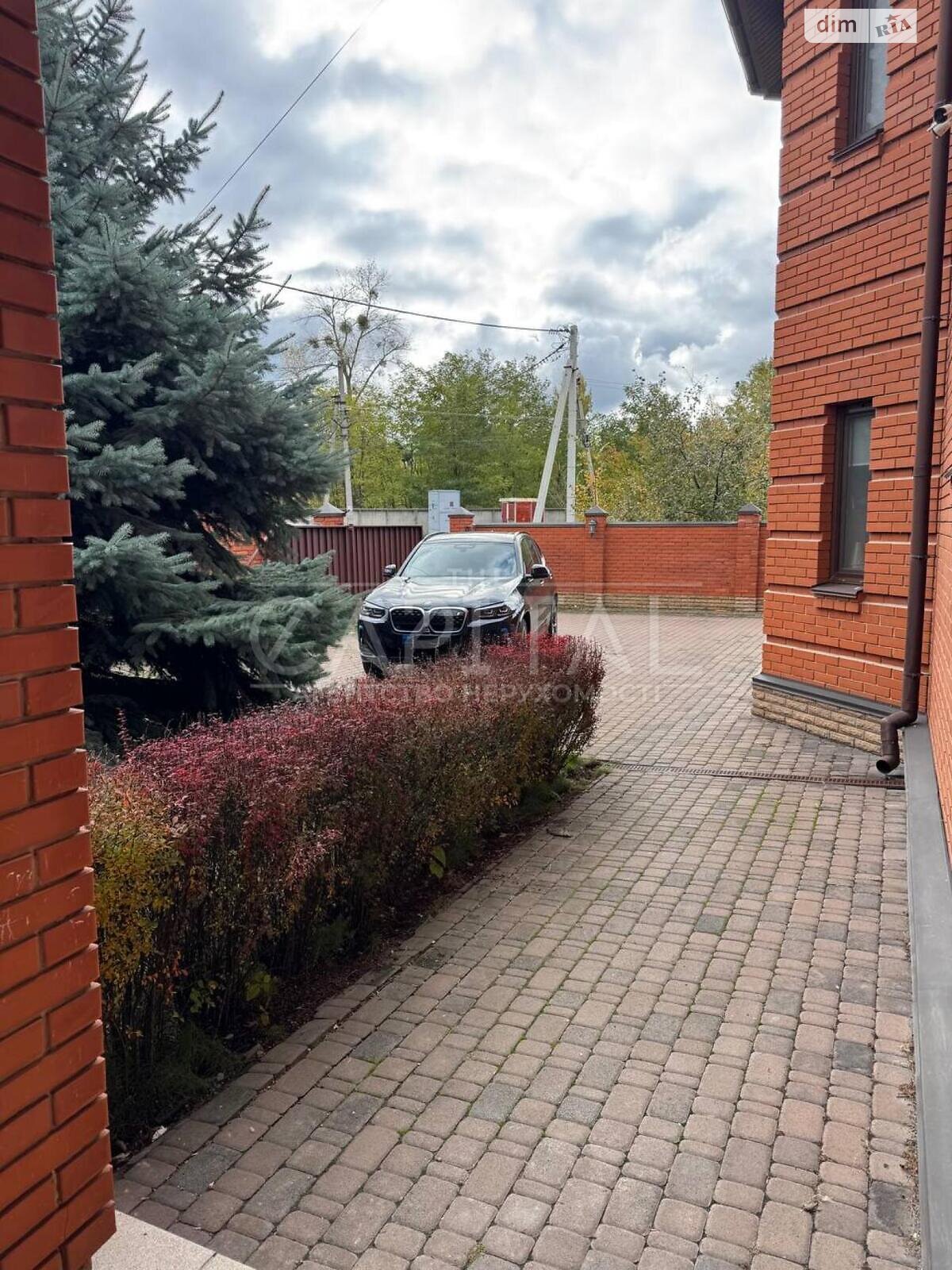 двухэтажный дом беседка, 450 кв. м, кирпич. Сдается помесячно в Новых Петровцах фото 1 двухэтажный дом беседка, 450 кв. м, кирпич. Сдается помесячно в Новых Петровцах фото 1