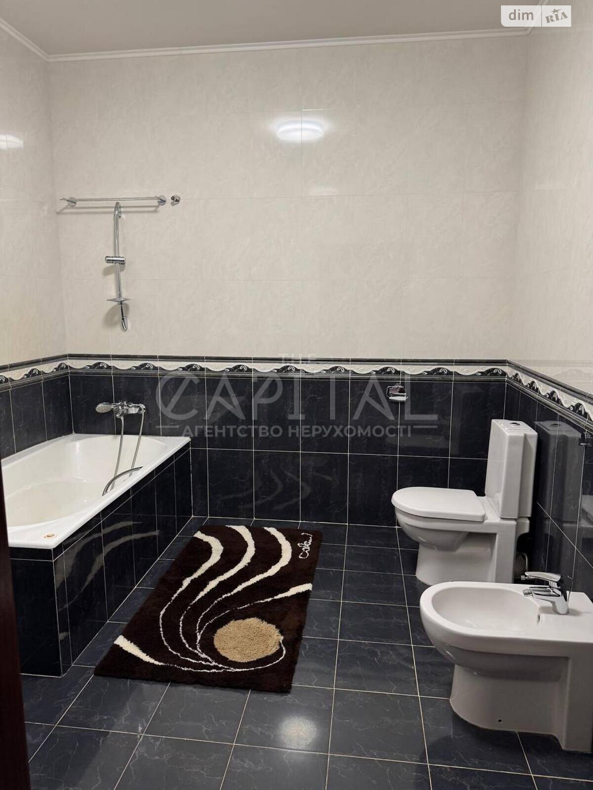 двухэтажный дом беседка, 450 кв. м, кирпич. Сдается помесячно в Новых Петровцах фото 1 двухэтажный дом беседка, 450 кв. м, кирпич. Сдается помесячно в Новых Петровцах фото 1