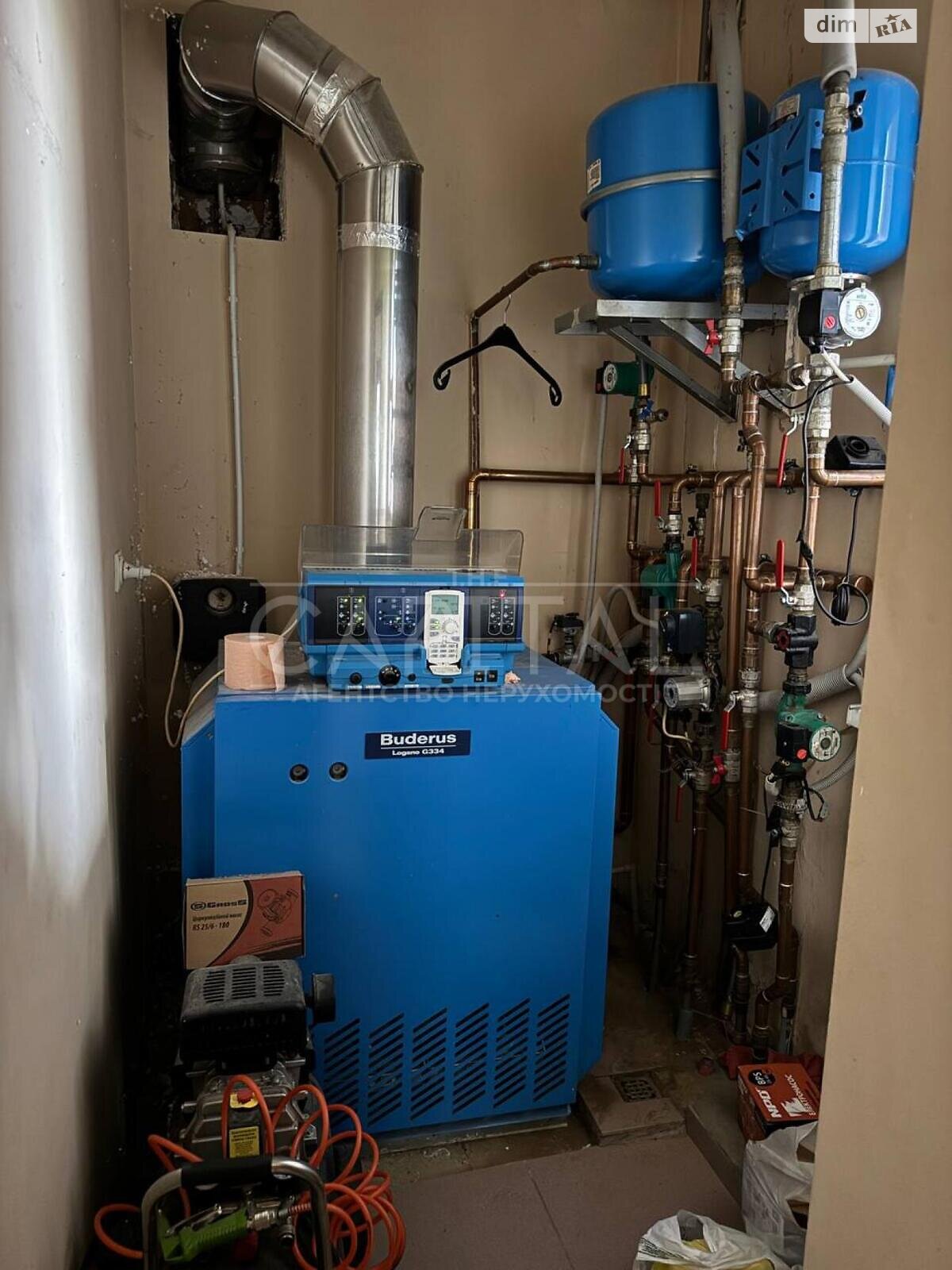 двухэтажный дом беседка, 450 кв. м, кирпич. Сдается помесячно в Новых Петровцах фото 1 двухэтажный дом беседка, 450 кв. м, кирпич. Сдается помесячно в Новых Петровцах фото 1