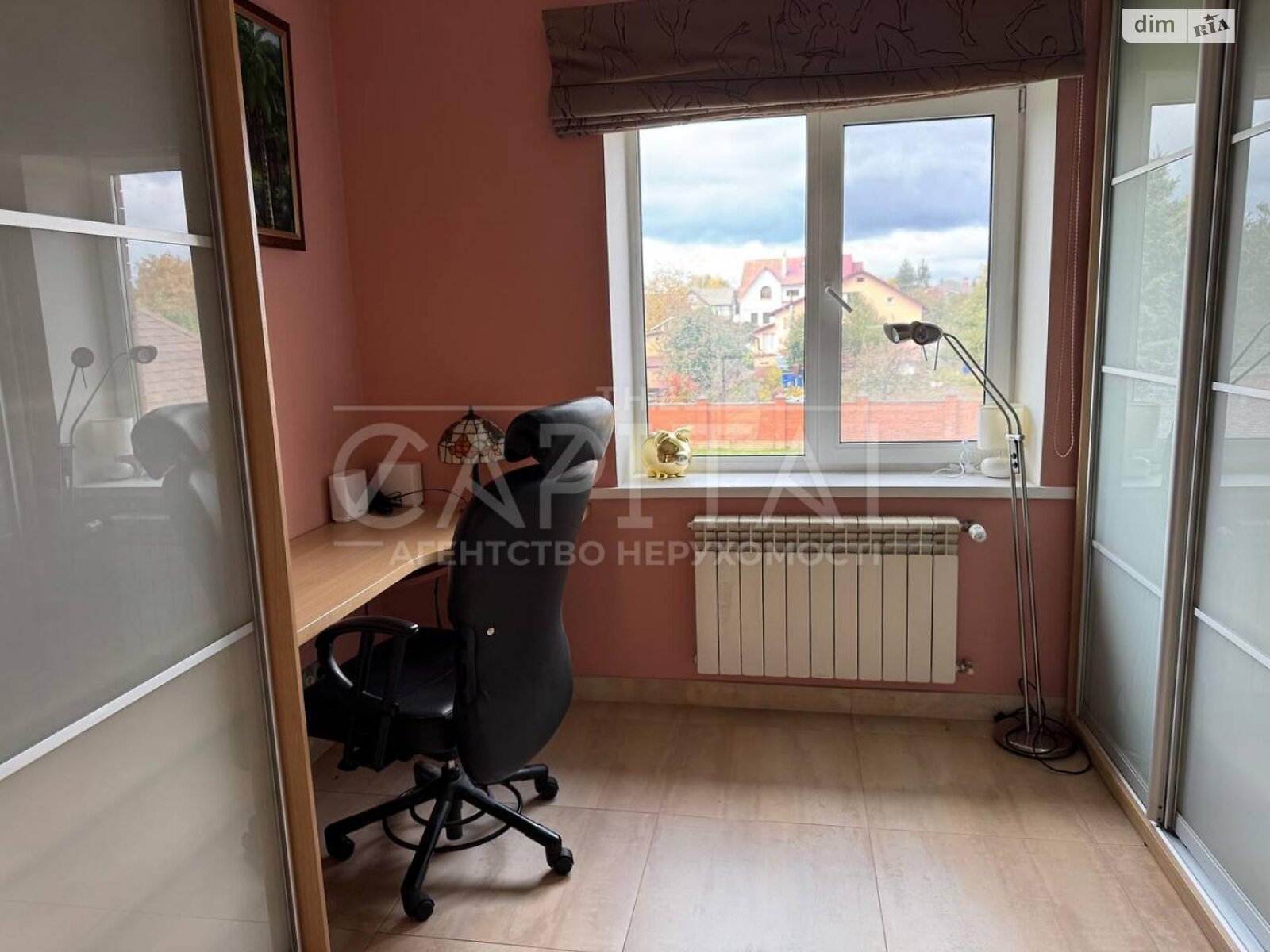 двухэтажный дом беседка, 450 кв. м, кирпич. Сдается помесячно в Новых Петровцах фото 1 двухэтажный дом беседка, 450 кв. м, кирпич. Сдается помесячно в Новых Петровцах фото 1