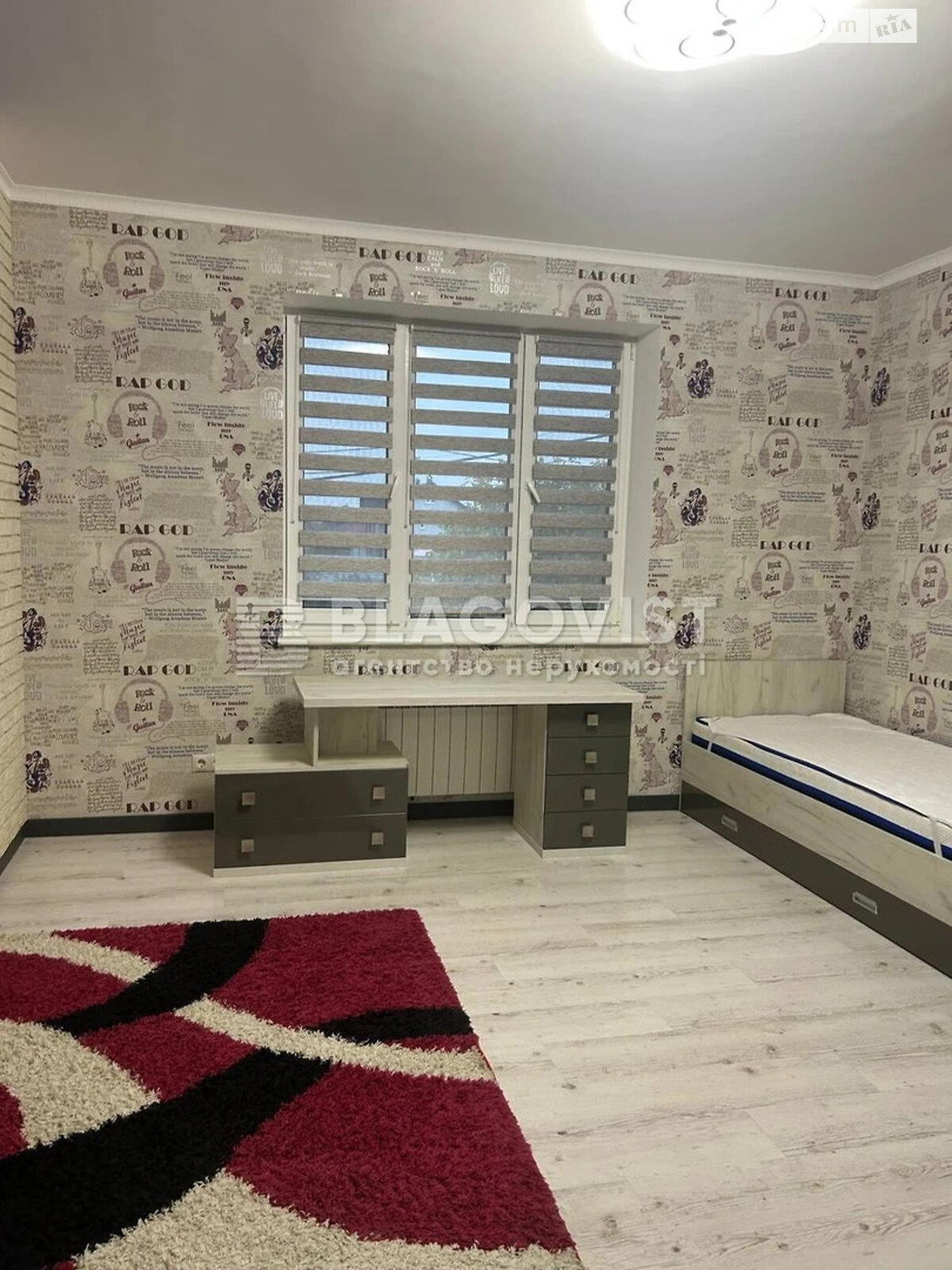 двухэтажный дом, 250 кв. м, кирпич. Сдается помесячно в Новых Петровцах фото 1 двухэтажный дом, 250 кв. м, кирпич. Сдается помесячно в Новых Петровцах фото 1