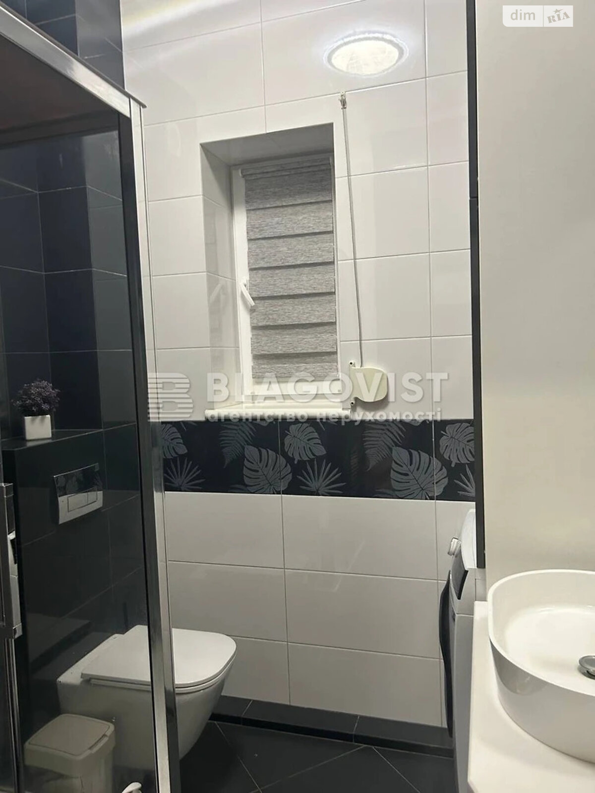 двухэтажный дом, 250 кв. м, кирпич. Сдается помесячно в Новых Петровцах фото 1 двухэтажный дом, 250 кв. м, кирпич. Сдается помесячно в Новых Петровцах фото 1