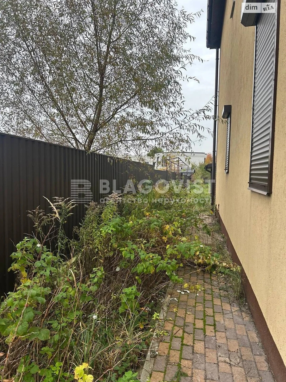 двухэтажный дом, 250 кв. м, кирпич. Сдается помесячно в Новых Петровцах фото 1 двухэтажный дом, 250 кв. м, кирпич. Сдается помесячно в Новых Петровцах фото 1