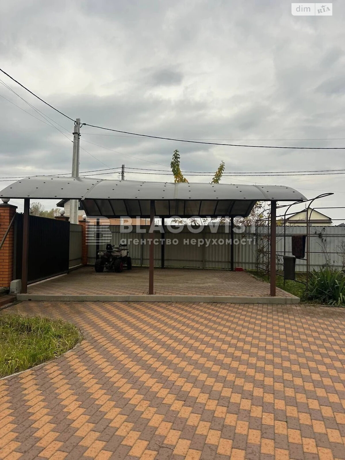 двухэтажный дом, 250 кв. м, кирпич. Сдается помесячно в Новых Петровцах фото 1 двухэтажный дом, 250 кв. м, кирпич. Сдается помесячно в Новых Петровцах фото 1