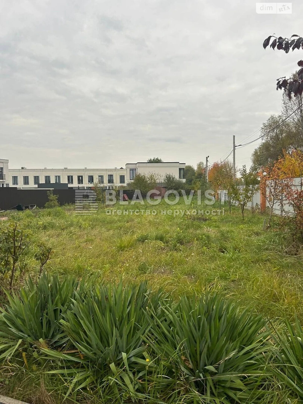 двухэтажный дом, 250 кв. м, кирпич. Сдается помесячно в Новых Петровцах фото 1 двухэтажный дом, 250 кв. м, кирпич. Сдается помесячно в Новых Петровцах фото 1