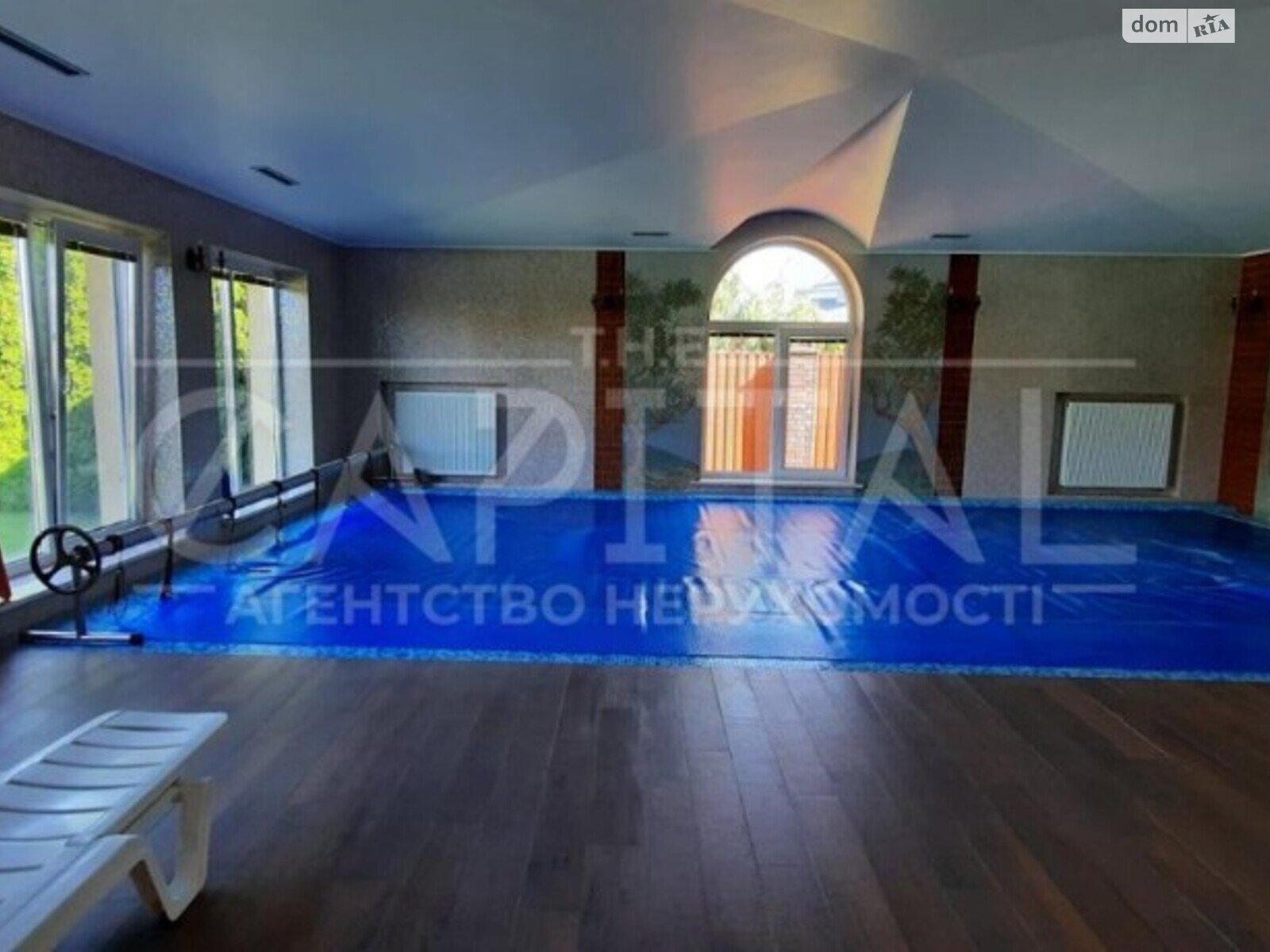триповерховий будинок з ремонтом, 912 кв. м, цегла. Здається помісячно в Козині фото 1 триповерховий будинок з ремонтом, 912 кв. м, цегла. Здається помісячно в Козині фото 1