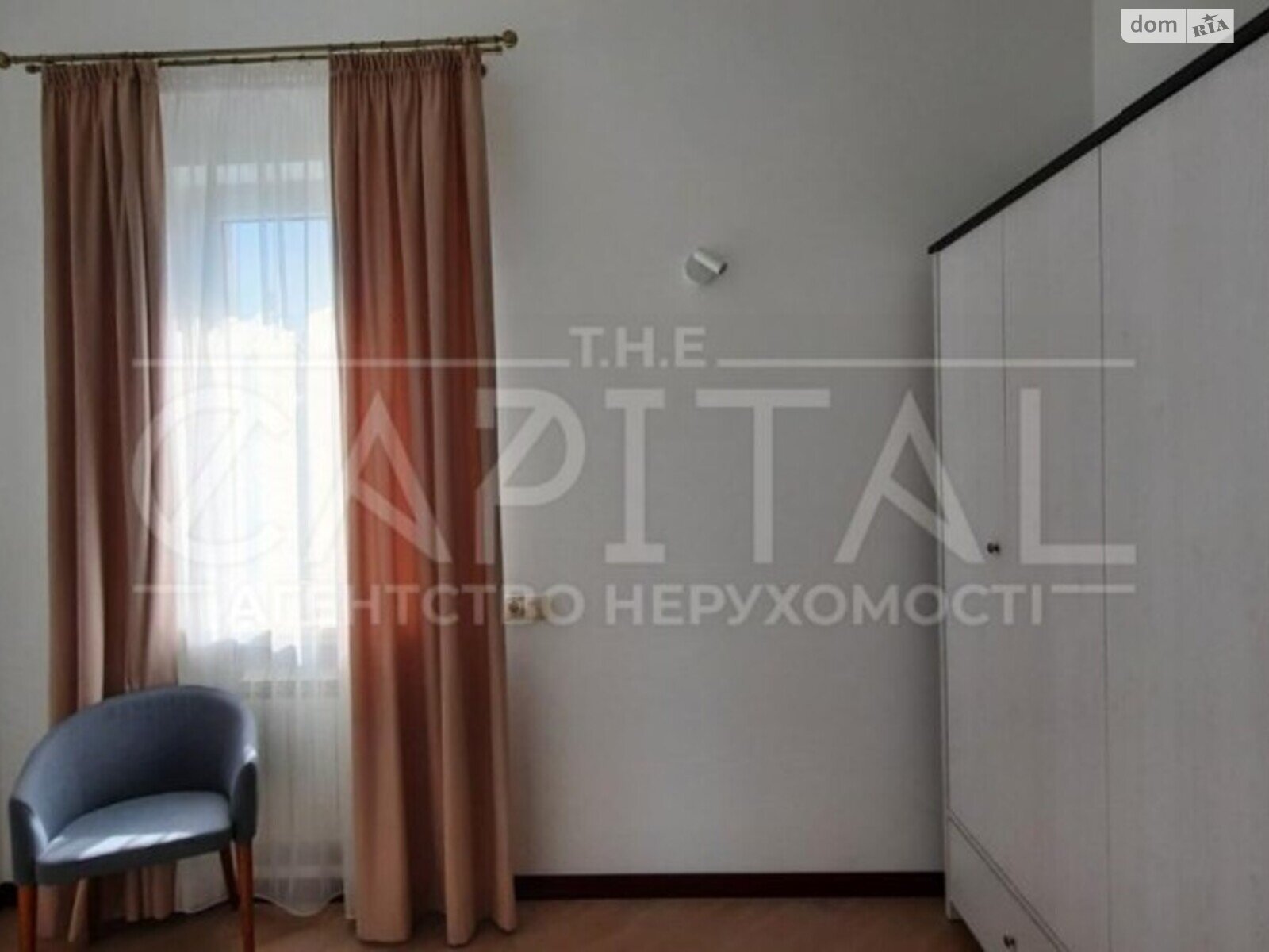 триповерховий будинок з ремонтом, 912 кв. м, цегла. Здається помісячно в Козині фото 1 триповерховий будинок з ремонтом, 912 кв. м, цегла. Здається помісячно в Козині фото 1