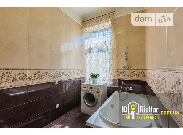 триповерховий будинок, 420 кв. м, кирпич. Здається помісячно в село Козин, Київська обл. фото 1 триповерховий будинок, 420 кв. м, кирпич. Здається помісячно в село Козин, Київська обл. фото 1