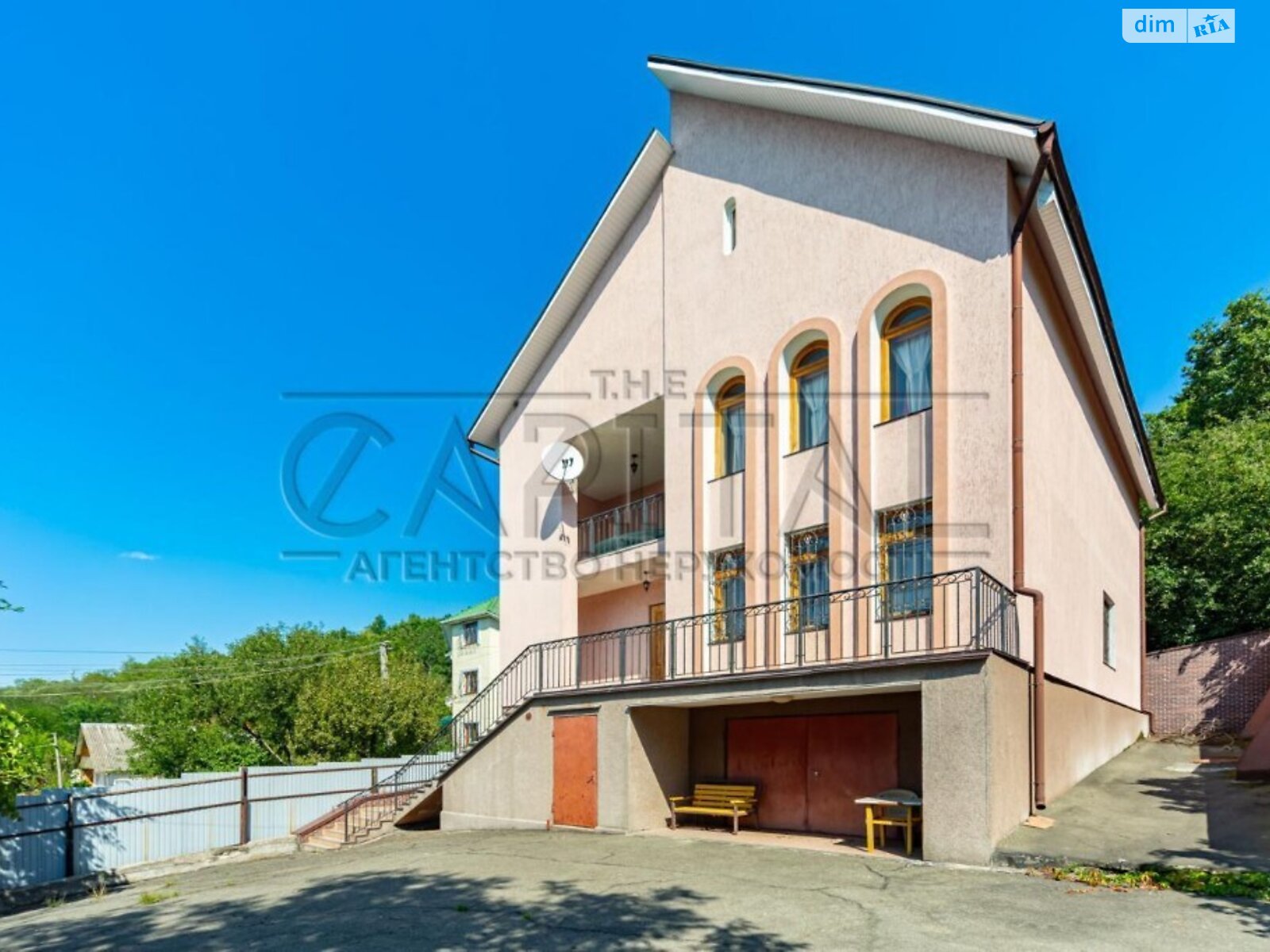 трехэтажный дом, 399 кв. м, кирпич. Сдается помесячно в Старых Безрадичах фото 1 трехэтажный дом, 399 кв. м, кирпич. Сдается помесячно в Старых Безрадичах фото 1