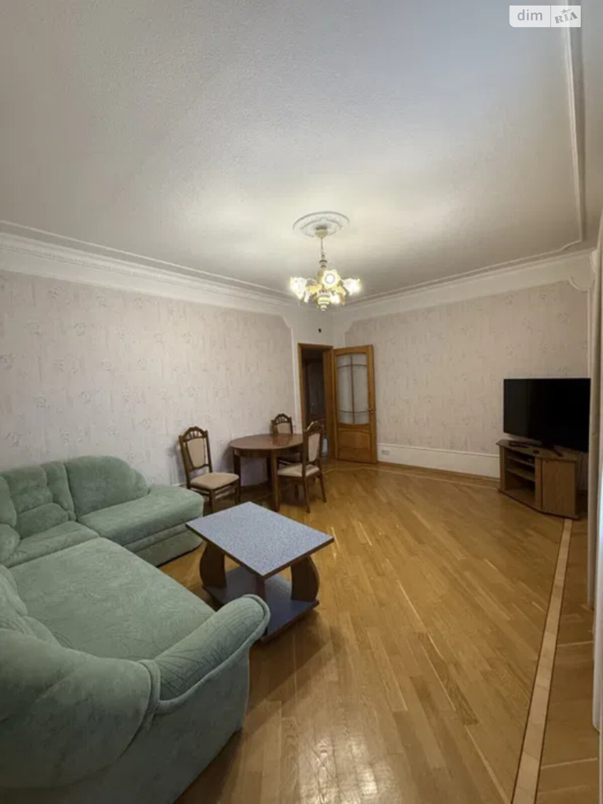 одноэтажный дом с гаражом, 106 кв. м, кирпич. Сдается помесячно в Обуховке фото 1