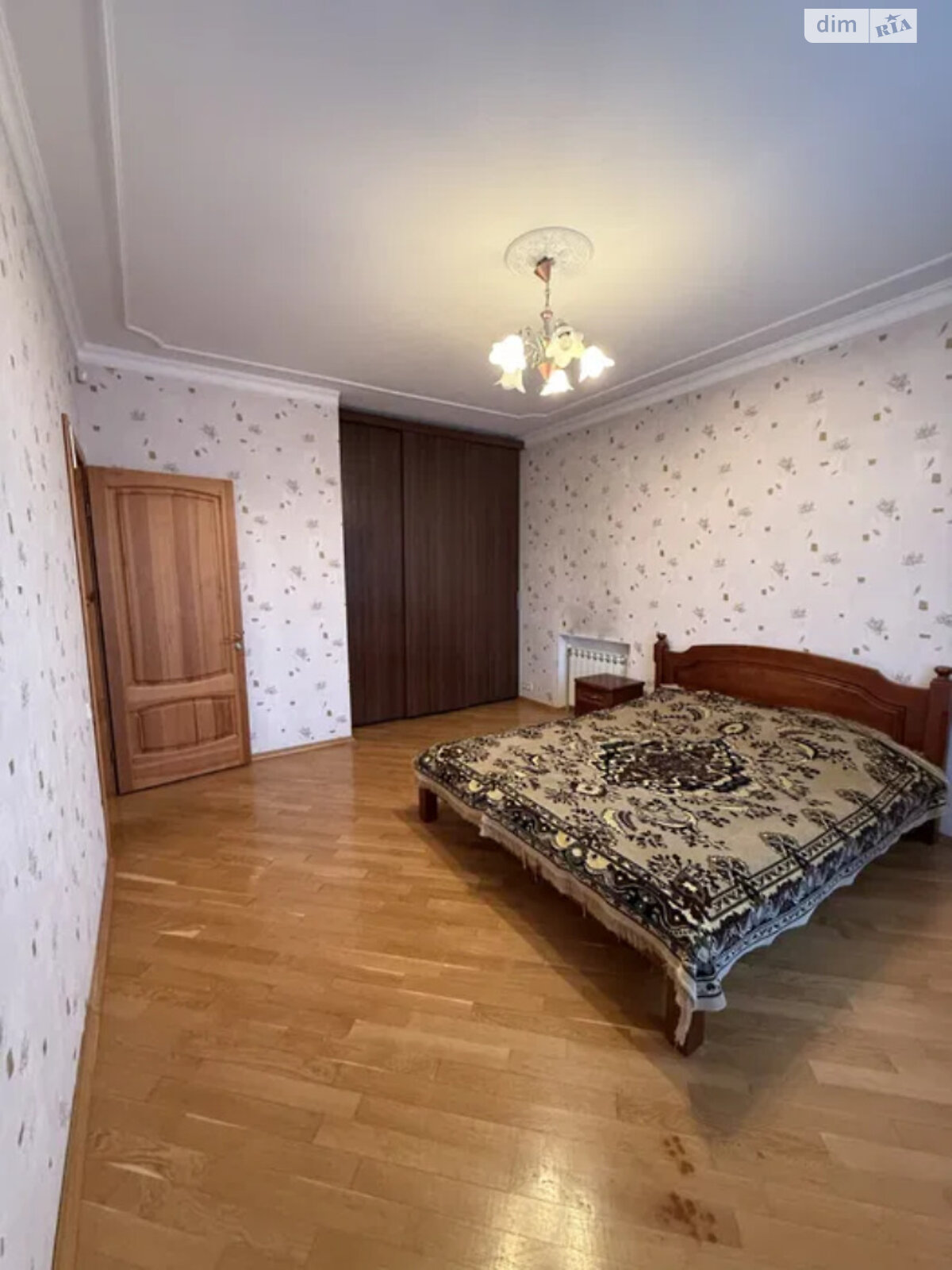 одноэтажный дом с гаражом, 106 кв. м, кирпич. Сдается помесячно в Обуховке фото 1