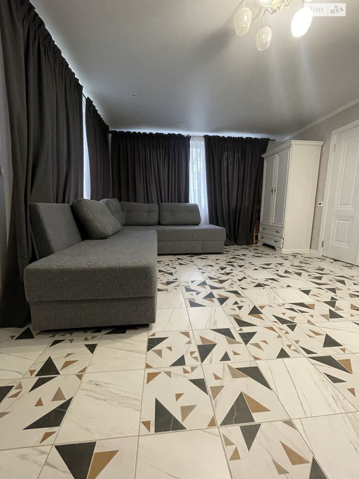 двоповерховий будинок з верандою, 82.8 кв. м, цегла. Здається помісячно в Обухівці фото 1 двоповерховий будинок з верандою, 82.8 кв. м, цегла. Здається помісячно в Обухівці фото 1