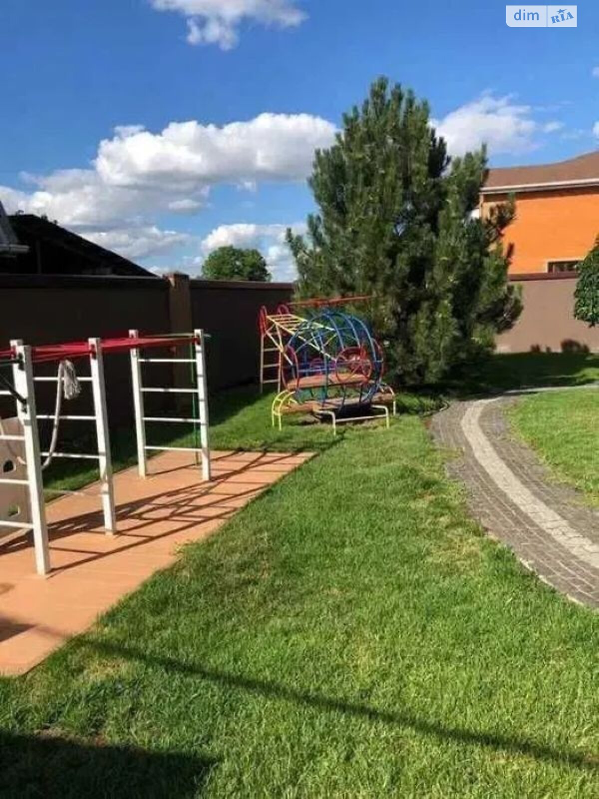 двоповерховий будинок з верандою, 340 кв. м, цегла. Здається помісячно в Обухівці фото 1 двоповерховий будинок з верандою, 340 кв. м, цегла. Здається помісячно в Обухівці фото 1