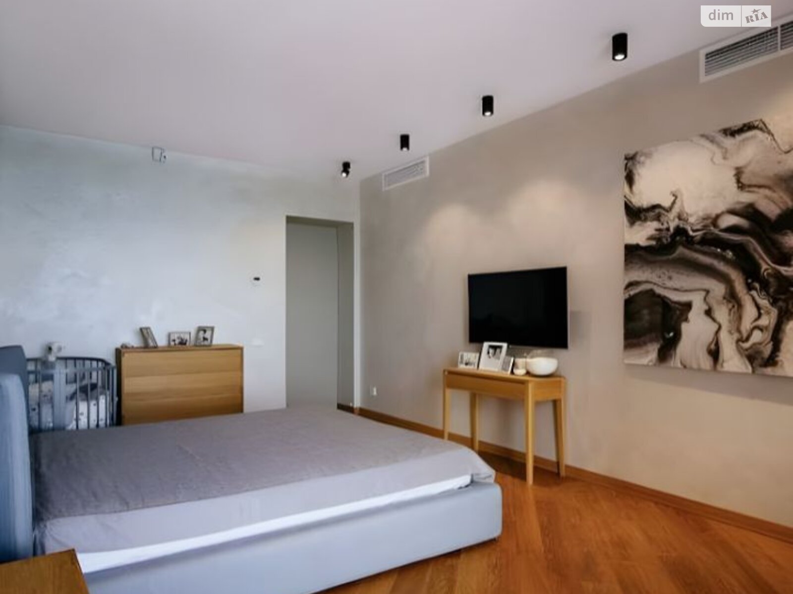 чотириповерховий будинок з гаражем, 520 кв. м, цегла. Здається помісячно в Одесі, в районі Аркадія фото 1 чотирипроверховий будинок з гаражем, 520 кв. м, цегла. Здається помісячно в Одесі, в районі Аркадія фото 1