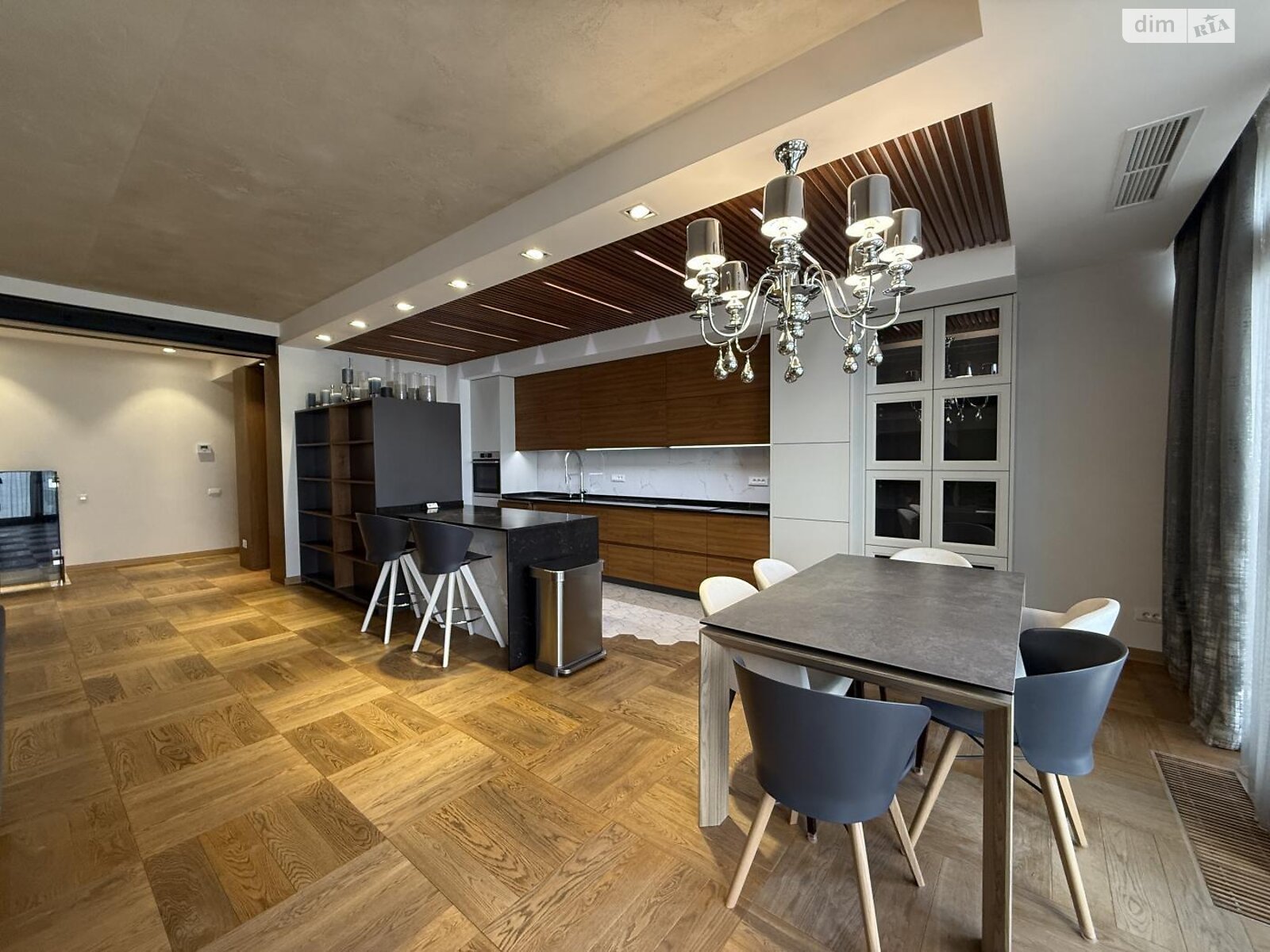 четырехэтажный дом с верандой, 529 кв. м, кирпич. Сдается помесячно в Одессе, в районе Аркадия фото 1