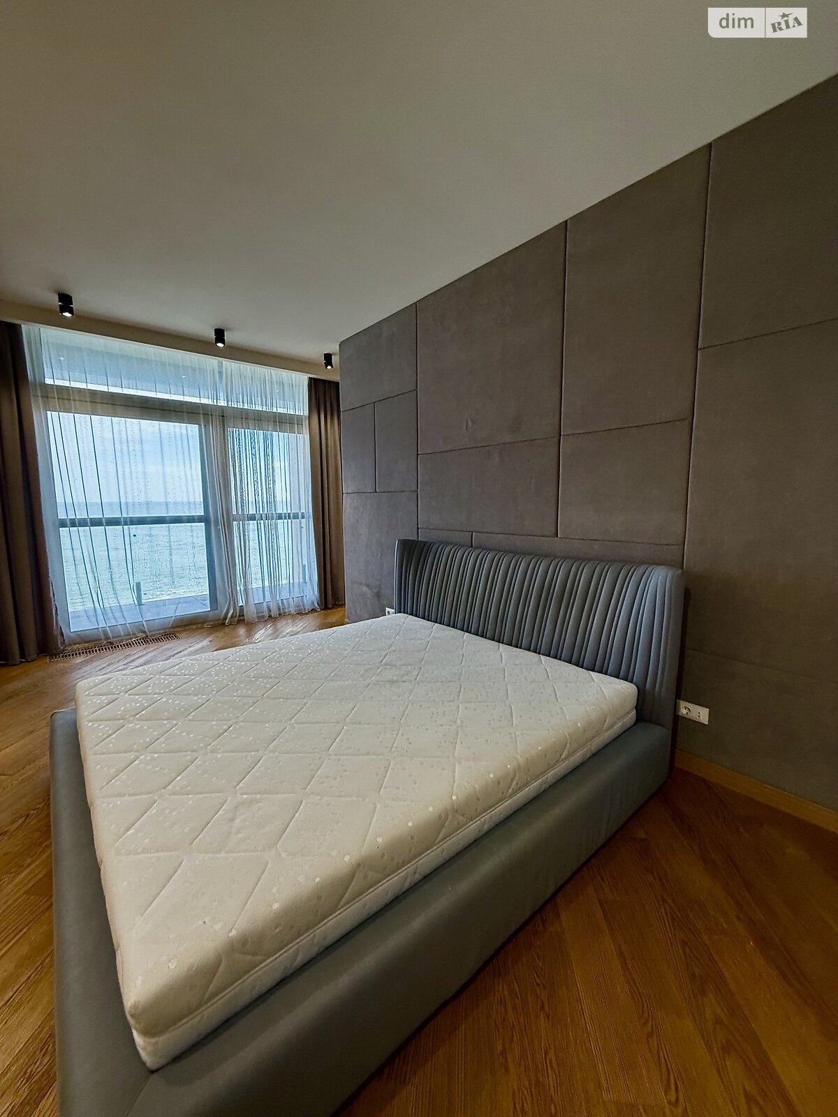 четырехэтажный дом с верандой, 529 кв. м, кирпич. Сдается помесячно в Одессе, в районе Аркадия фото 1