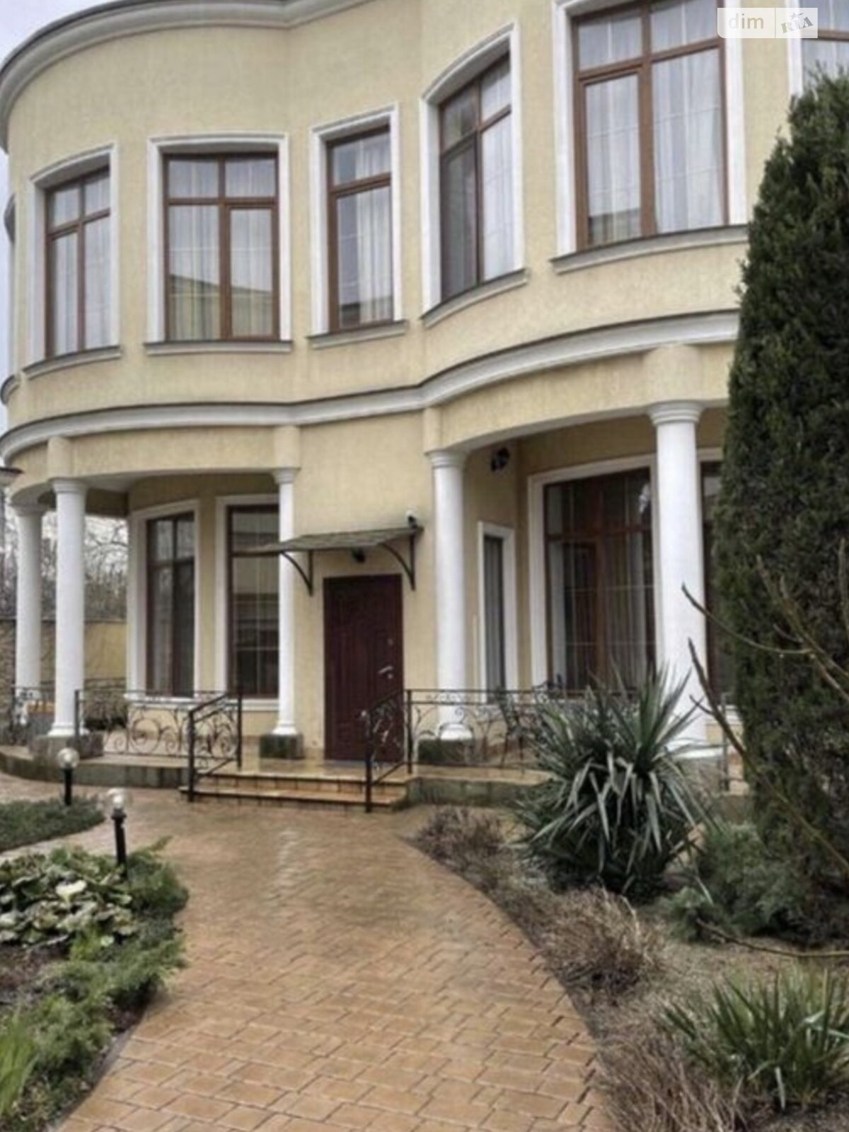 двоповерховий будинок, 300 кв. м, ракушняк. Здається помісячно в Одесі, в районі Великий Фонтан фото 1 двопроверховий будинок, 300 кв. м, ракушняк. Здається помісячно в Одесі, в районі Великий Фонтан фото 1