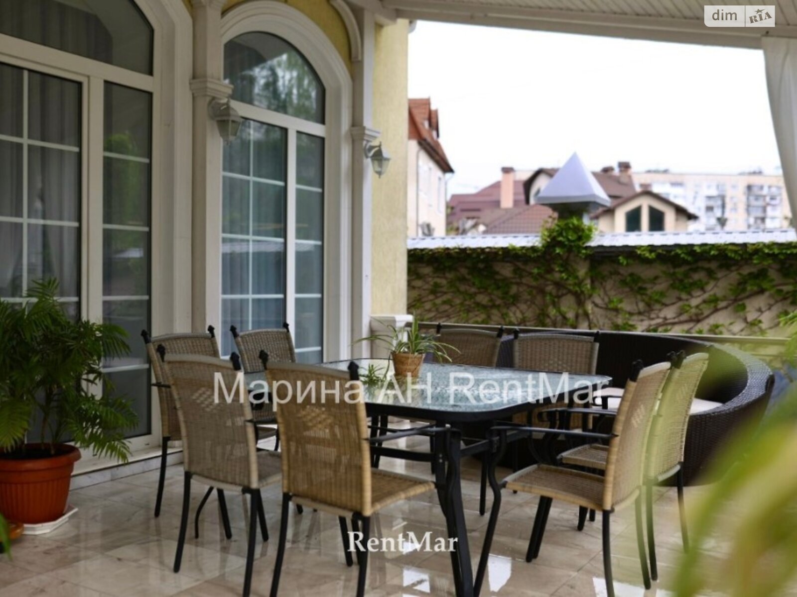двухэтажный дом с балконом, 370 кв. м, кирпич. Сдается помесячно в Одессе, в районе Большой Фонтан фото 1