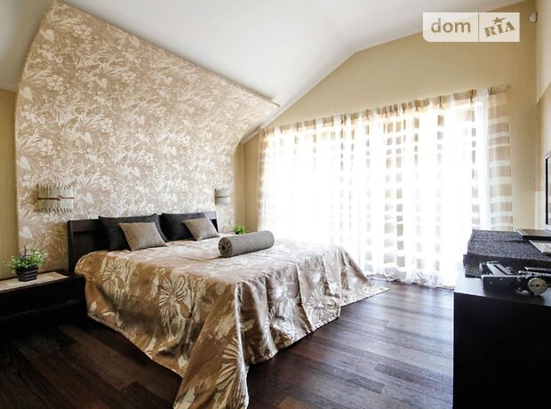 трехэтажный дом с камином, 310 кв. м, кирпич. Сдается помесячно в Одессе, в районе Большой Фонтан фото 1 трехэтажный дом с камином, 310 кв. м, кирпич. Сдается помесячно в Одессе, в районе Большой Фонтан фото 1