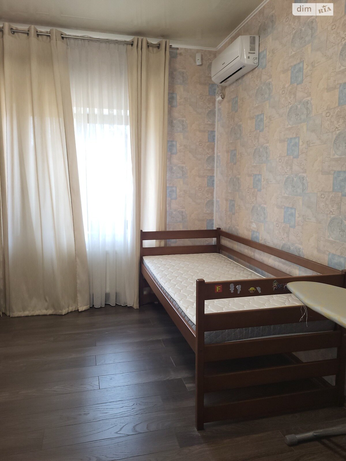 трехэтажный дом беседка, 145 кв. м, кирпич. Сдается помесячно в Одессе, в районе Большой Фонтан фото 1 трехэтажный дом беседка, 145 кв. м, кирпич. Сдается помесячно в Одессе, в районе Большой Фонтан фото 1