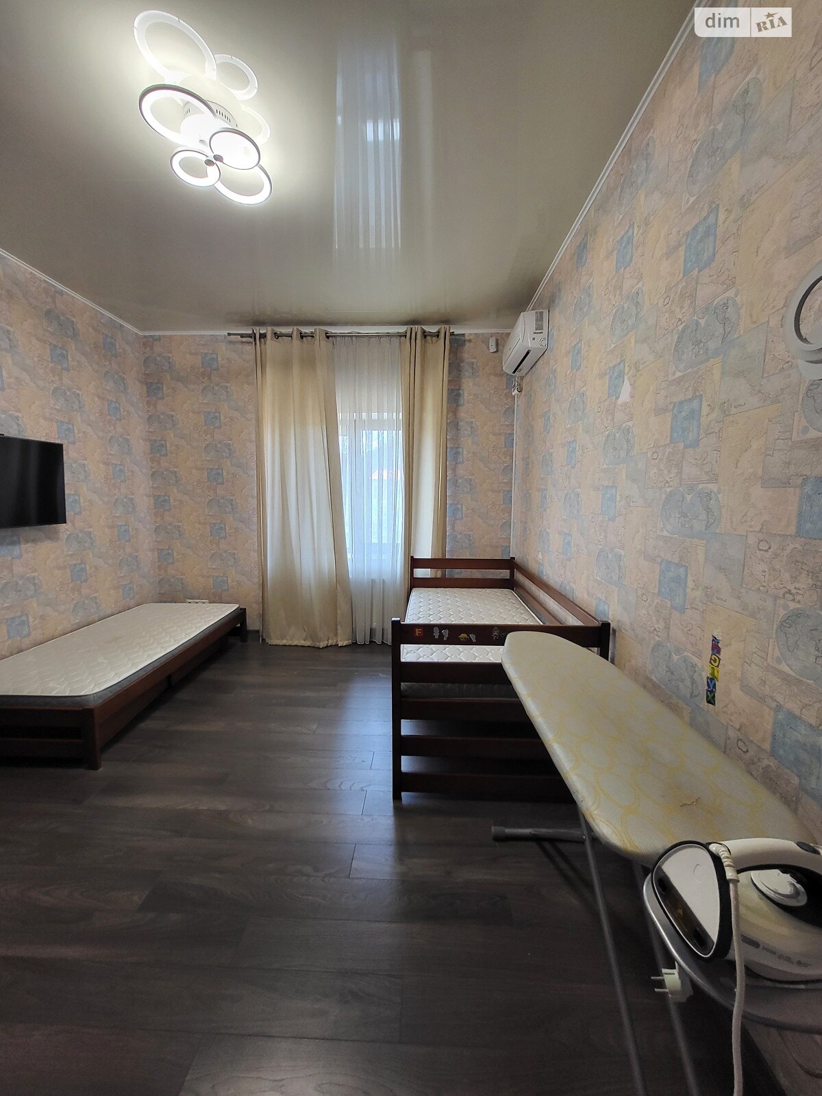 трехэтажный дом беседка, 145 кв. м, кирпич. Сдается помесячно в Одессе, в районе Большой Фонтан фото 1 трехэтажный дом беседка, 145 кв. м, кирпич. Сдается помесячно в Одессе, в районе Большой Фонтан фото 1