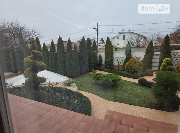 двухэтажный дом с камином, 280 кв. м, кирпич. Сдается помесячно в Одессе, в районе Большой Фонтан фото 1 двухэтажный дом с камином, 280 кв. м, кирпич. Сдается помесячно в Одессе, в районе Большой Фонтан фото 1