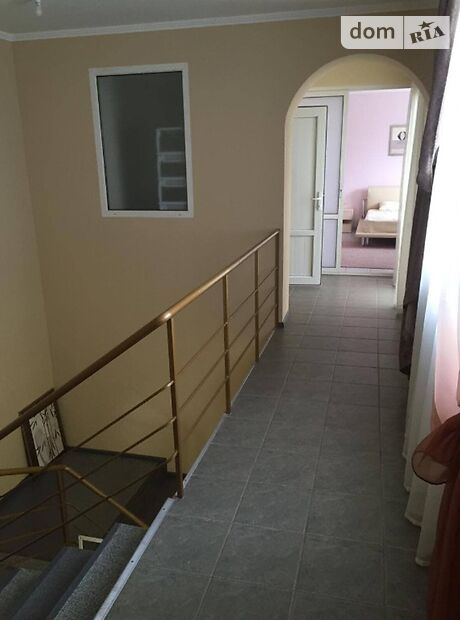 трехэтажный дом с камином, 350 кв. м, кирпич. Сдается помесячно в Одессе, в районе Большой Фонтан фото 1 трехэтажный дом с камином, 350 кв. м, кирпич. Сдается помесячно в Одессе, в районе Большой Фонтан фото 1