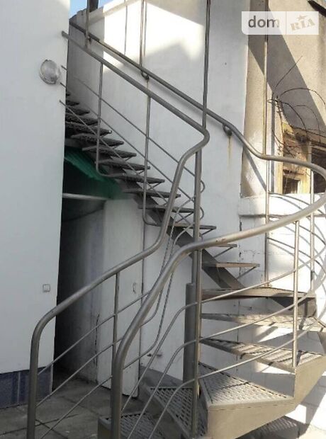 трехэтажный дом с камином, 350 кв. м, кирпич. Сдается помесячно в Одессе, в районе Большой Фонтан фото 1 трехэтажный дом с камином, 350 кв. м, кирпич. Сдается помесячно в Одессе, в районе Большой Фонтан фото 1