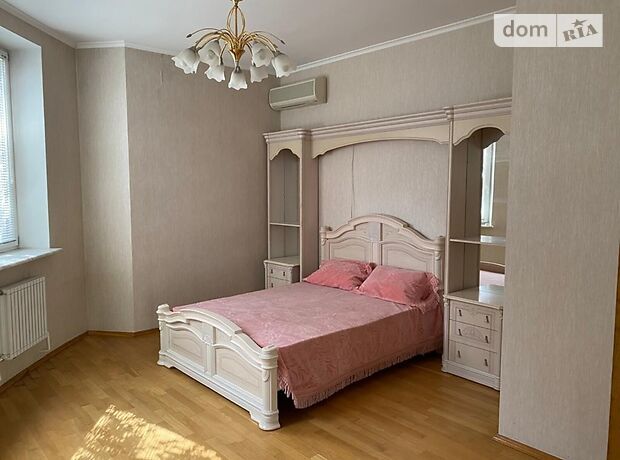 двухэтажный дом с камином, 300 кв. м, кирпич. Сдается помесячно в Одессе, в районе Большой Фонтан фото 1 двухэтажный дом с камином, 300 кв. м, кирпич. Сдается помесячно в Одессе, в районе Большой Фонтан фото 1