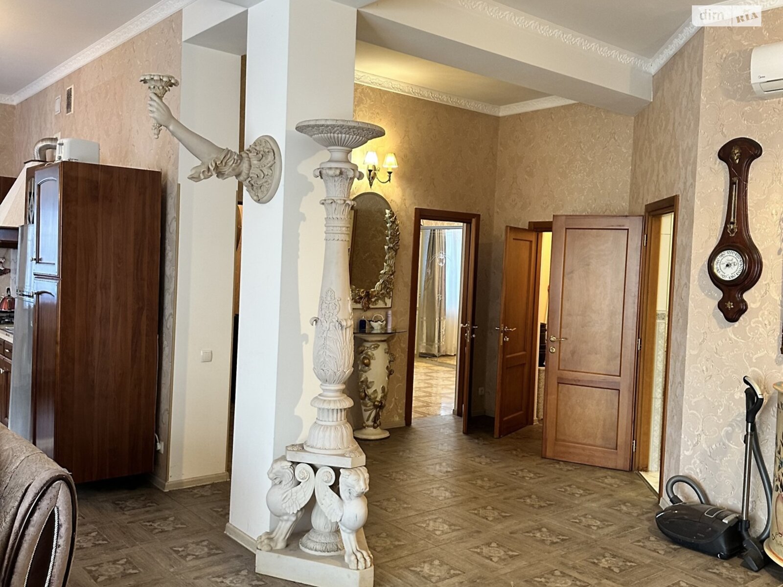 одноэтажный дом беседка, 160 кв. м, кирпич. Сдается помесячно в Одессе, в районе Большой Фонтан фото 1 одноэтажный дом беседка, 160 кв. м, кирпич. Сдается помесячно в Одессе, в районе Большой Фонтан фото 1