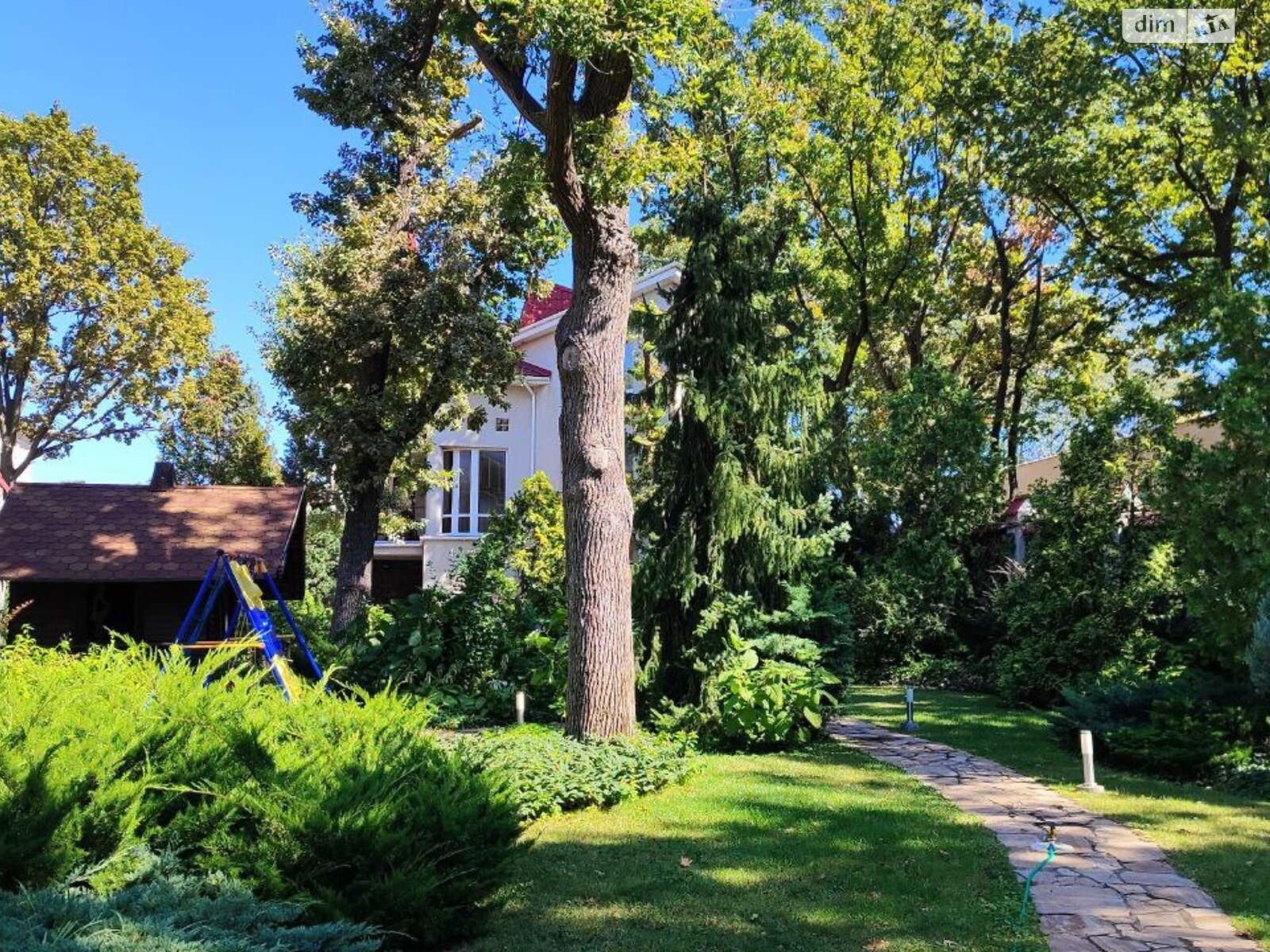трехэтажный дом веранда, 300 кв. м, кирпич. Сдается помесячно в Одессе, в районе Большой Фонтан фото 1