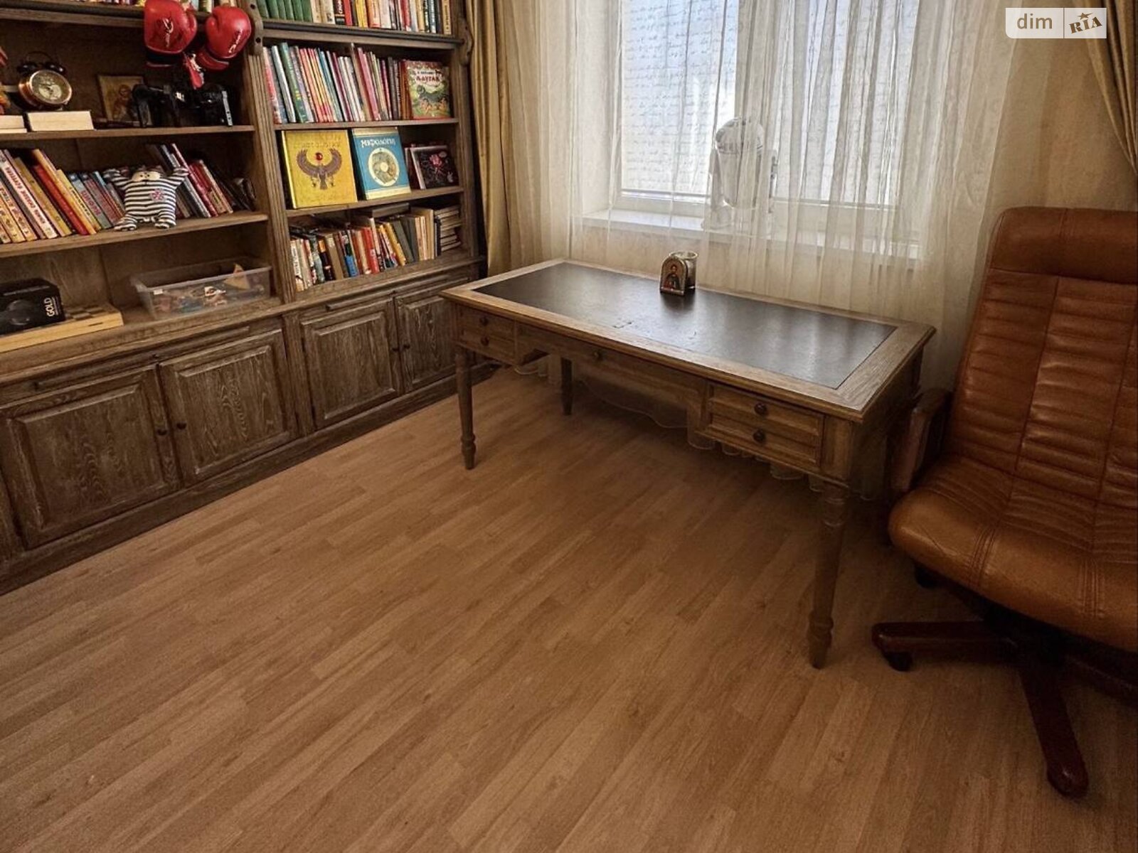 двухэтажный дом, 250 кв. м, кирпич. Сдается помесячно в Одессе, в районе Большой Фонтан фото 1 двухэтажный дом, 250 кв. м, кирпич. Сдается помесячно в Одессе, в районе Большой Фонтан фото 1