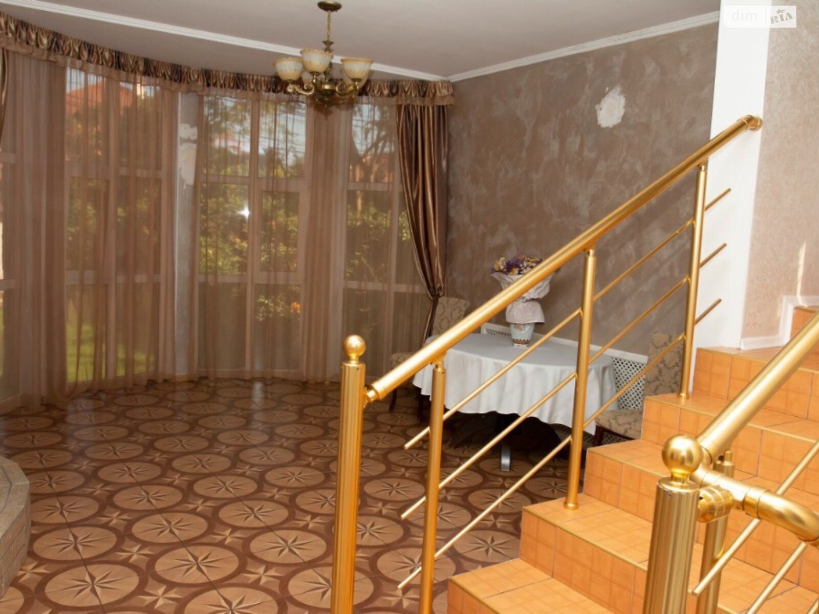 двухэтажный дом с балконом, 250 кв. м, кирпич. Сдается помесячно в Одессе, в районе Большой Фонтан фото 1