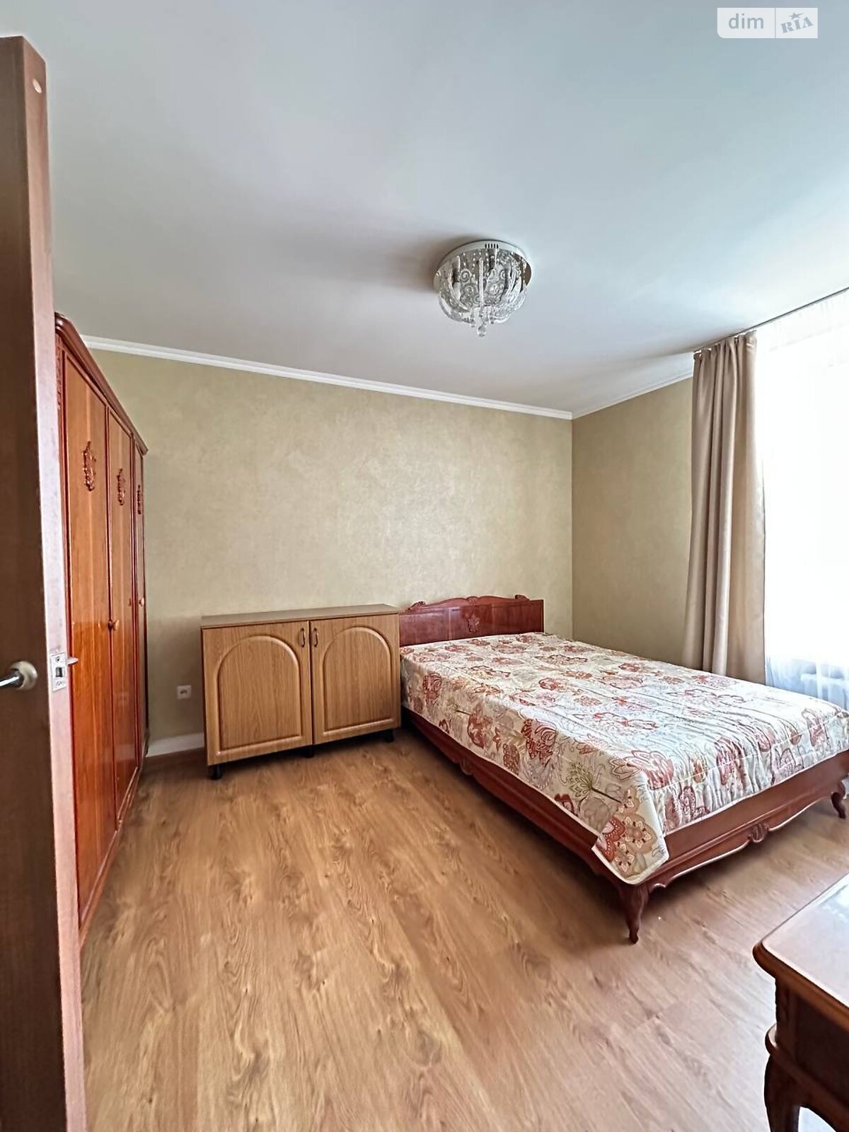 одноэтажный дом с гаражом, 90 кв. м, кирпич. Сдается помесячно в Одессе, в районе Черемушки фото 1 одноэтажный дом с гаражом, 90 кв. м, кирпич. Сдается помесячно в Одессе, в районе Черемушки фото 1