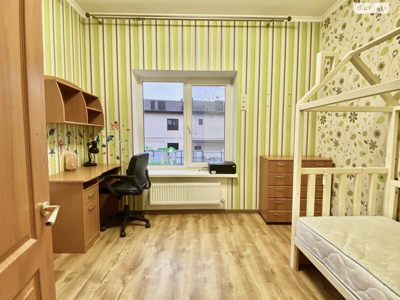 двоповерховий будинок з балконом, 80 кв. м, газобетон. Здається помісячно в Одесі, в районі Чорноморка фото 1 двопроверховий будинок з балконом, 80 кв. м, газобетон. Здається помісячно в Одесі, в районі Чорноморка фото 1